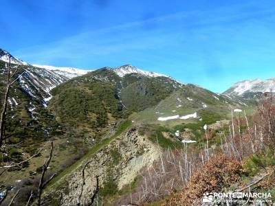 Montaña Leonesa Babia;Viaje senderismo puente; pueblos de madrid embalse viriato